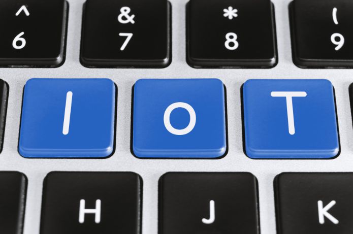 Internet das Coisas (IoT): Como Dispositivos Conectados Estão Revolucionando as Compras