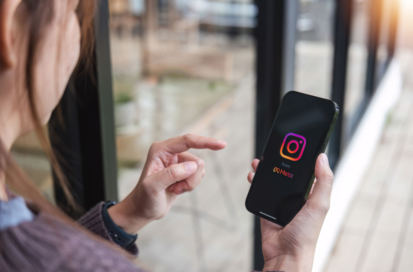 E-Book, “Compras Diretas no Instagram: Um Guia para Profissionais de E-commerce”
