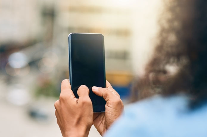 90 milhões de celulares antigos estão esquecidos nas casas dos brasileiros