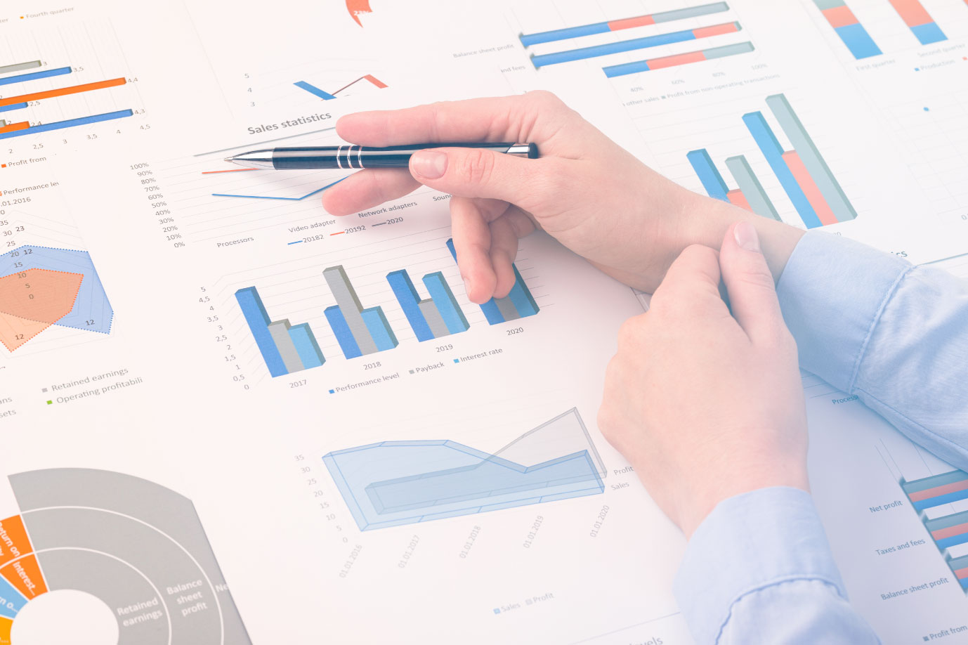 Adtech otimiza anúncio em aplicativos, conquista “gigantes” e já projeta expansão em 2025